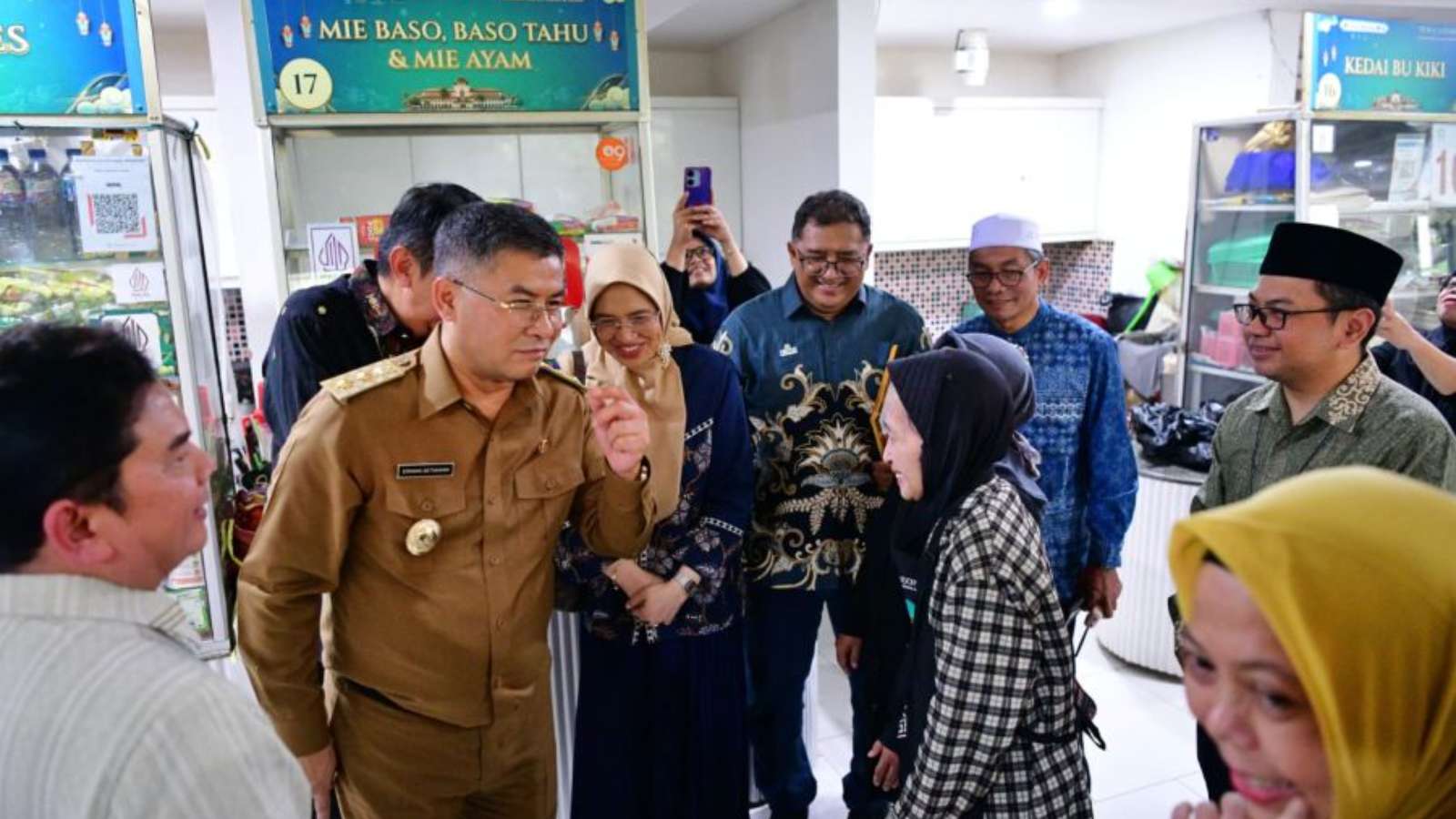Tingkatkan Kepercayaan Konsumen, Jabar Kini Miliki 12 Zona Kuliner Halal, Aman, Sehat (KHAS)
